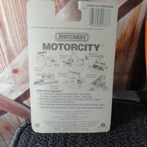 Matchbox Telephone Co Utility Truck Moving parts 90 edition~NOS~Sealed - Picture 4 of 4